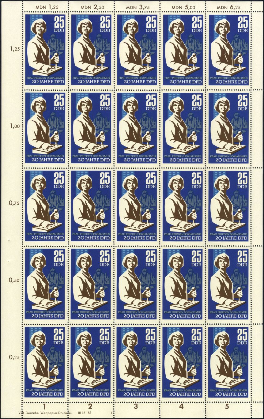 Image:ddr1257.2.small_bg1.jpg