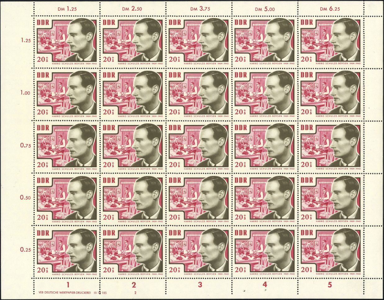 Image:ddr1017.13.small_bg1.jpg
