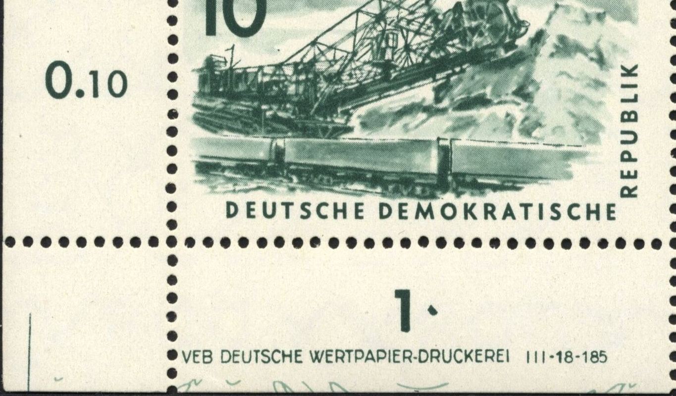 Image:ddr0569.1js.big_dvf46.jpg