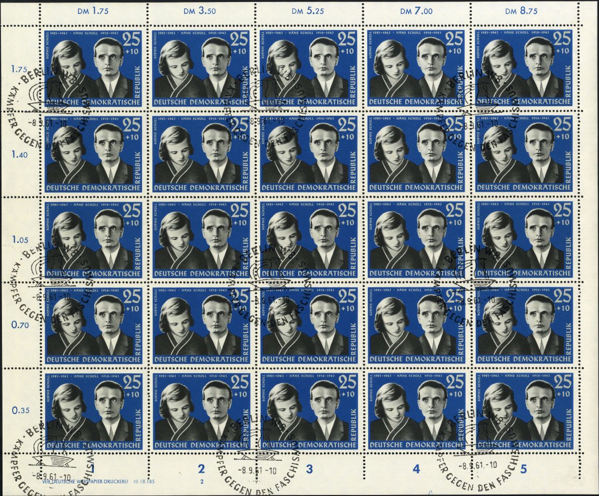 Image:ddr0852.1.small_bg1.jpg