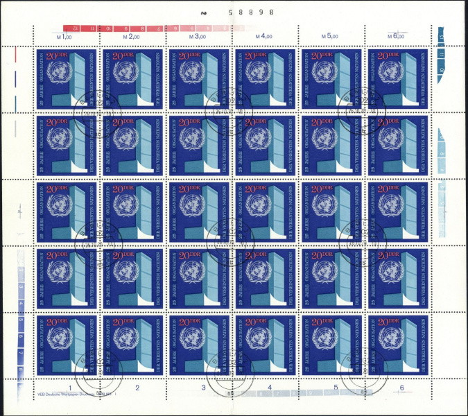 Datei:Ddr1621.3.small bg1.jpg