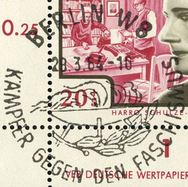Datei:Ddr1017.10.big st.jpg