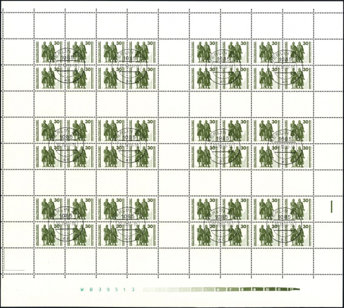 Datei:Ddr3345.4.small bg1.jpg