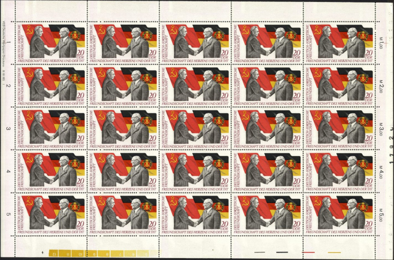 Datei:Ddr1760.3js.small bg1.jpg