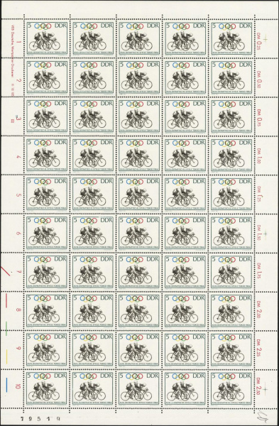 Datei:Ddr1033.5js.small bg1.jpg