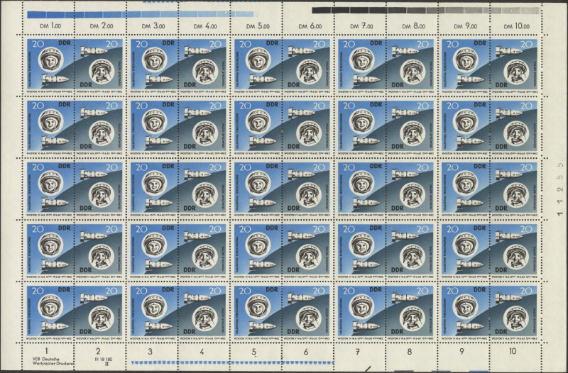 Datei:Ddr0970.2js.small bg1.jpg