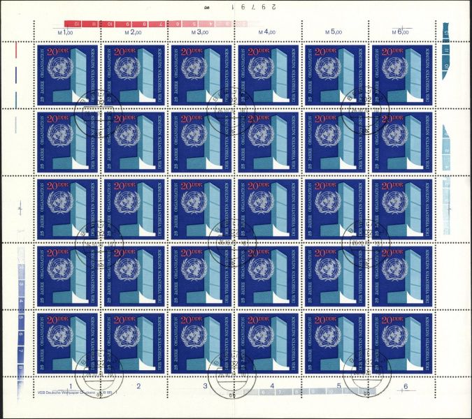Datei:Ddr1621.1js.small bg1.jpg