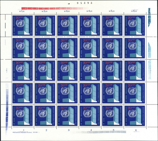 Datei:Ddr1621.2.small bg1.jpg